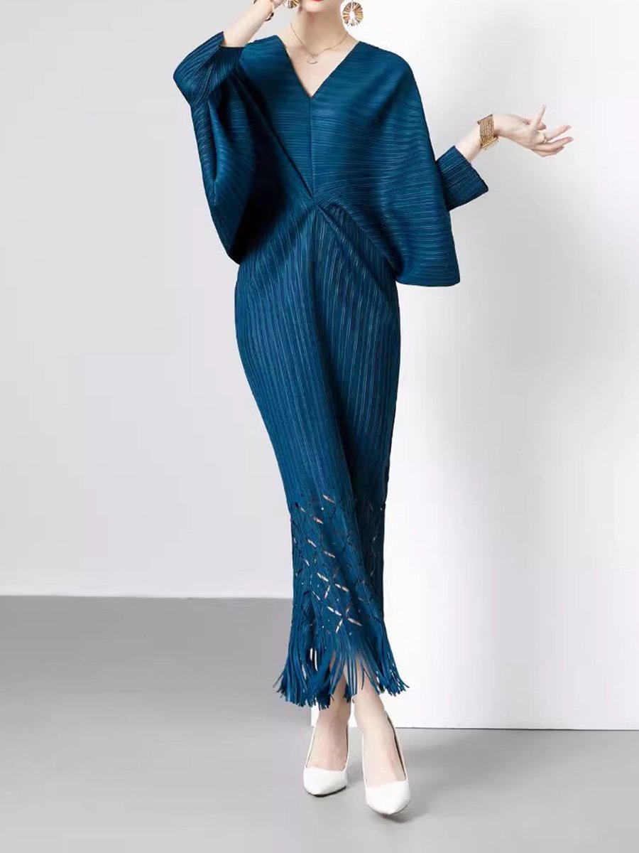Loose Bat Sleeves V-neck Fishtail Fringed Dress